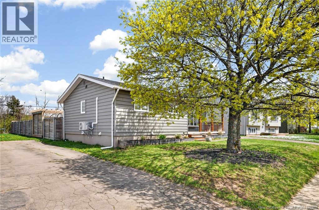 139 Magellan Property Photo 35
