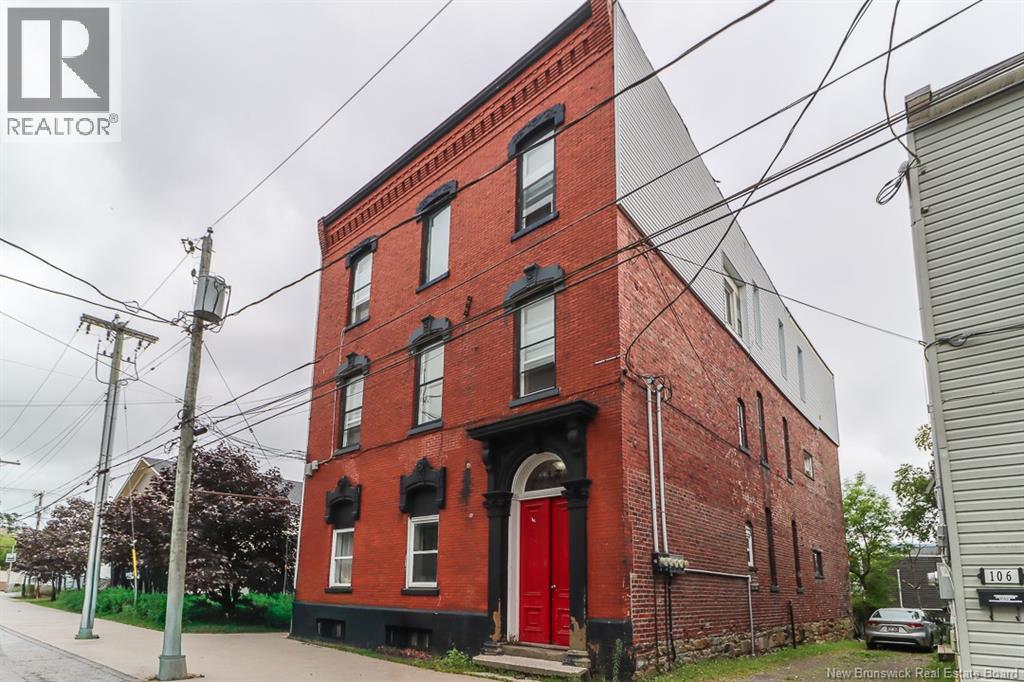 112 Queen Street Property Photo 1