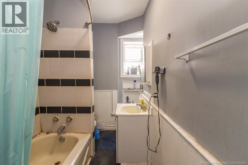 112 Queen Street Property Photo 24