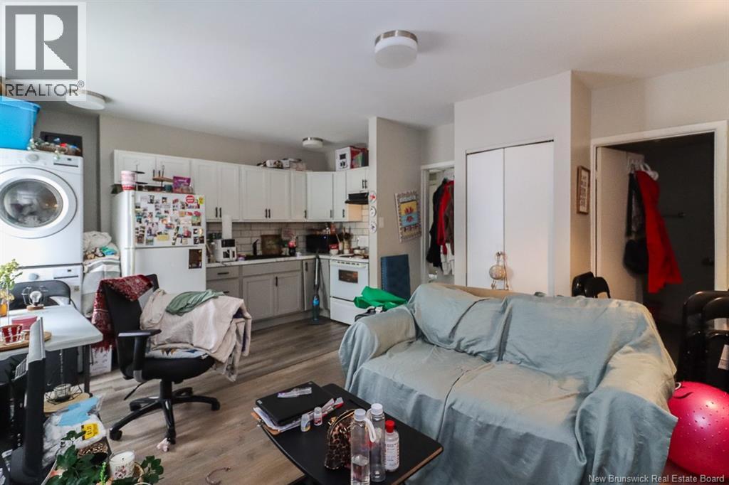 112 Queen Street Property Photo 28