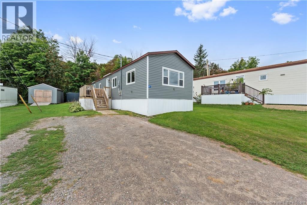 41 Young Street Property Photo 1