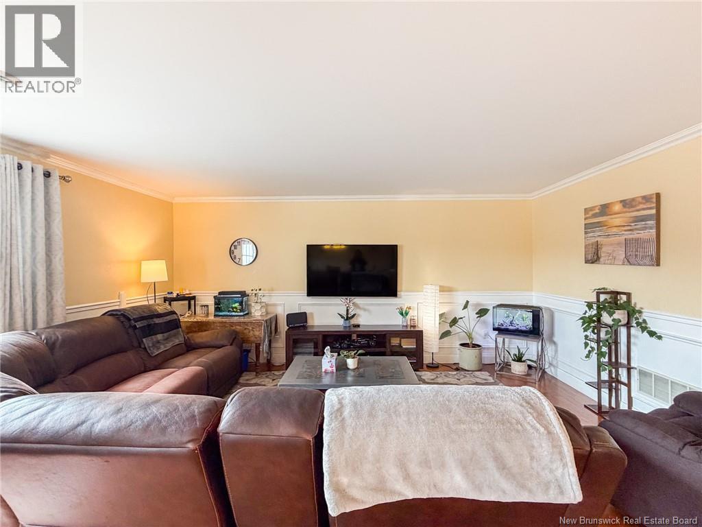 44 Brown Boulevard Unit# 2f Property Photo 10
