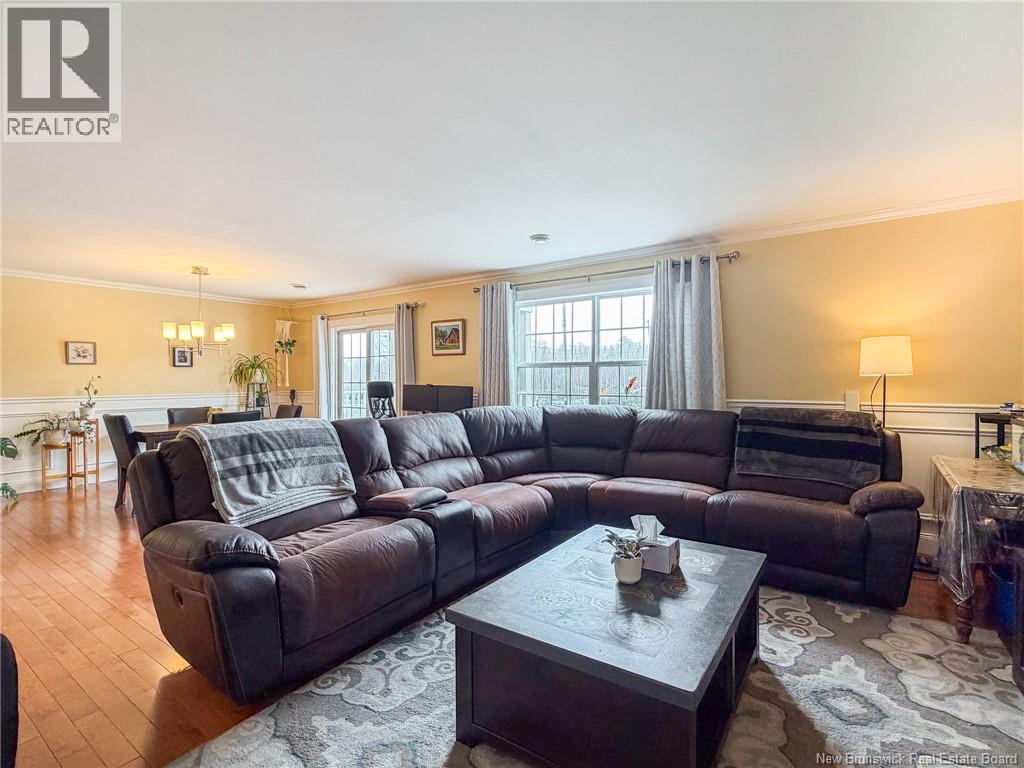 44 Brown Boulevard Unit# 2f Property Photo 12