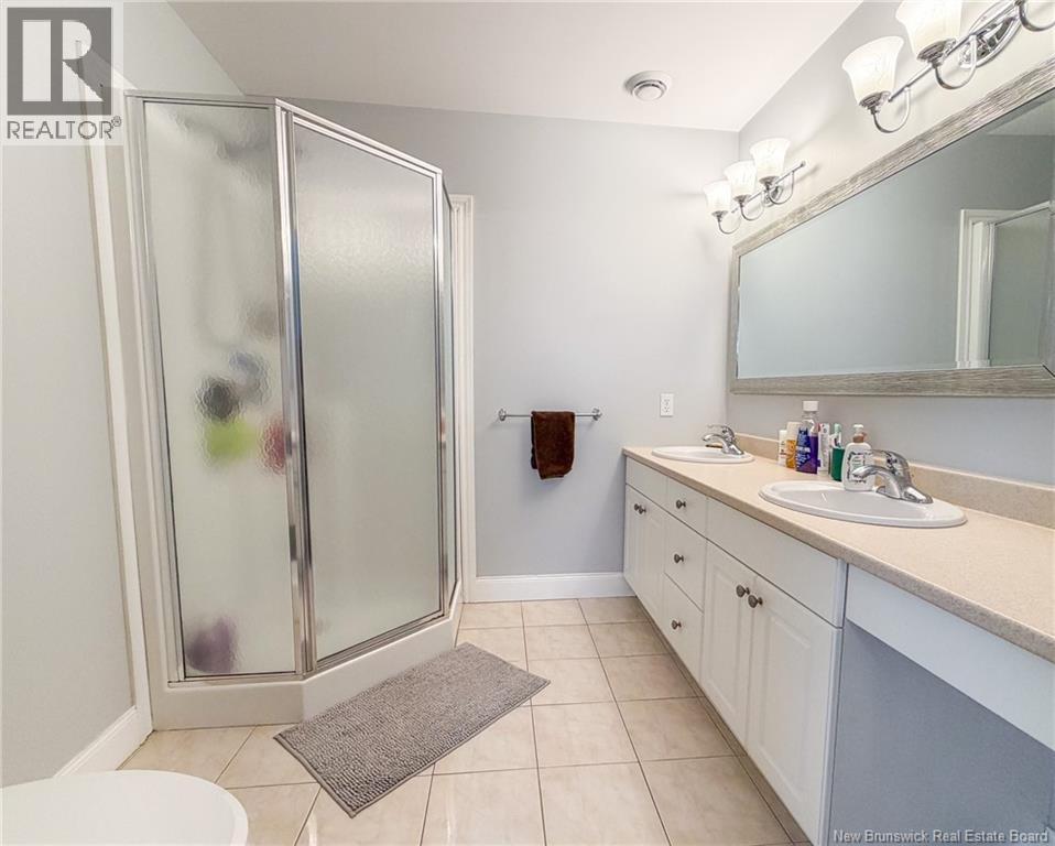 44 Brown Boulevard Unit# 2f Property Photo 24