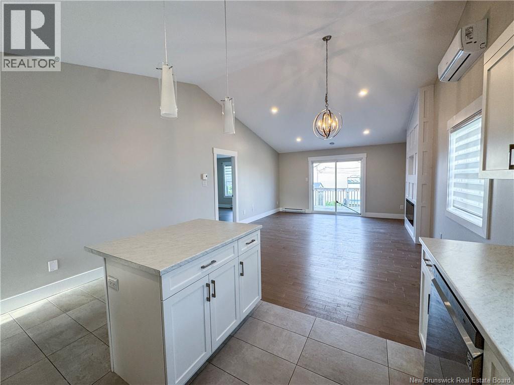 35 Anastasia Crescent Property Photo 9