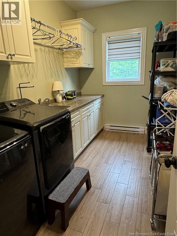 164 Houlton St Property Photo 8