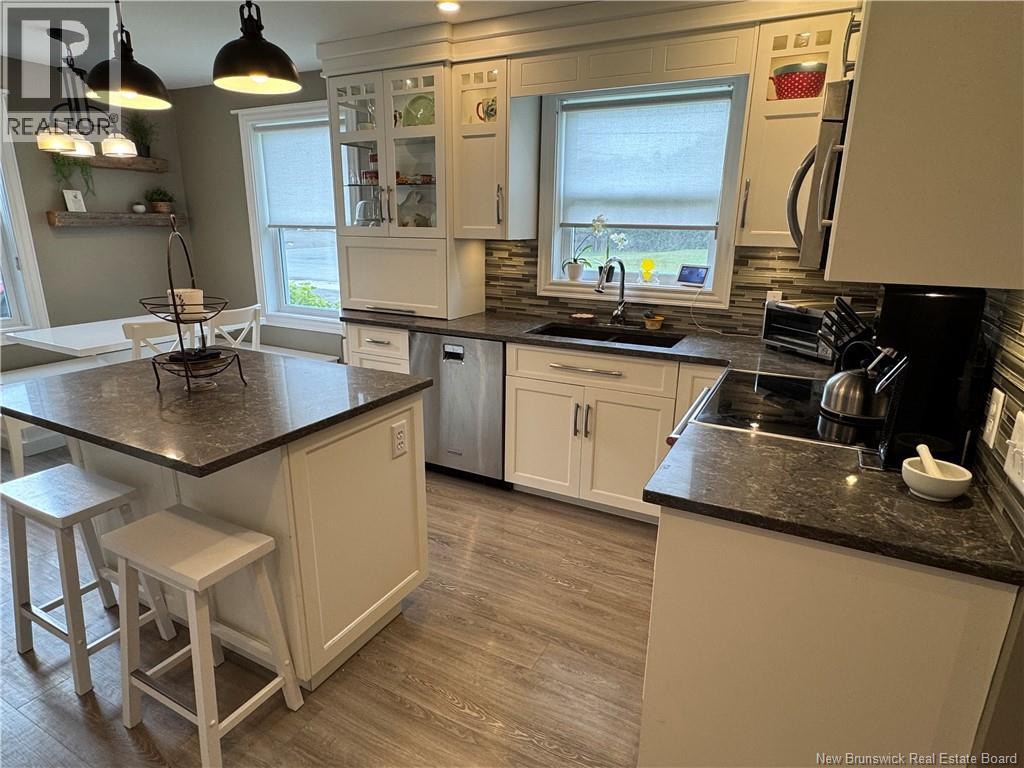 164 Houlton St Property Photo 12
