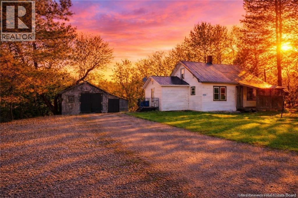 10001 105 Route Property Photo 4