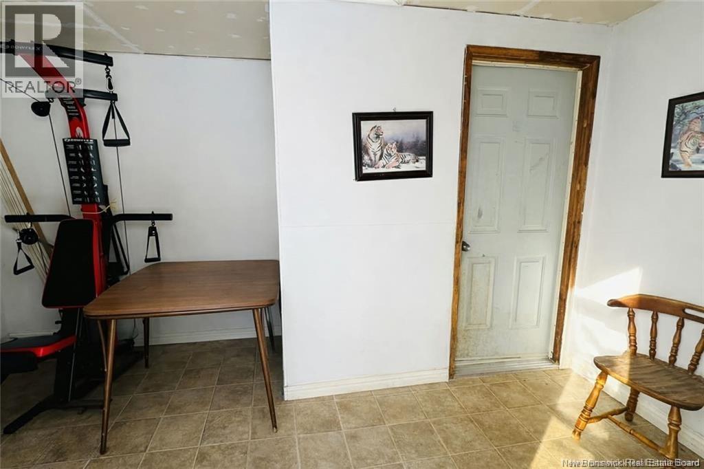 10001 105 Route Property Photo 9