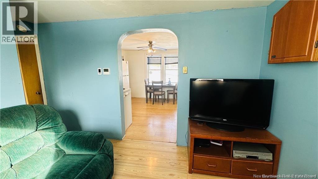 10001 105 Route Property Photo 16