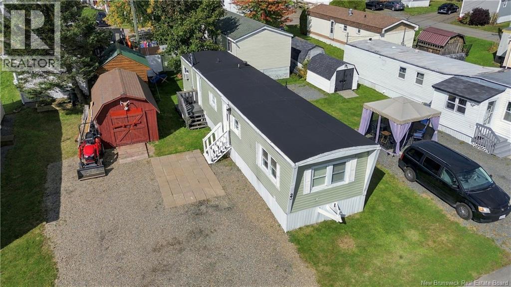23 Douglas Crescent Property Photo 4