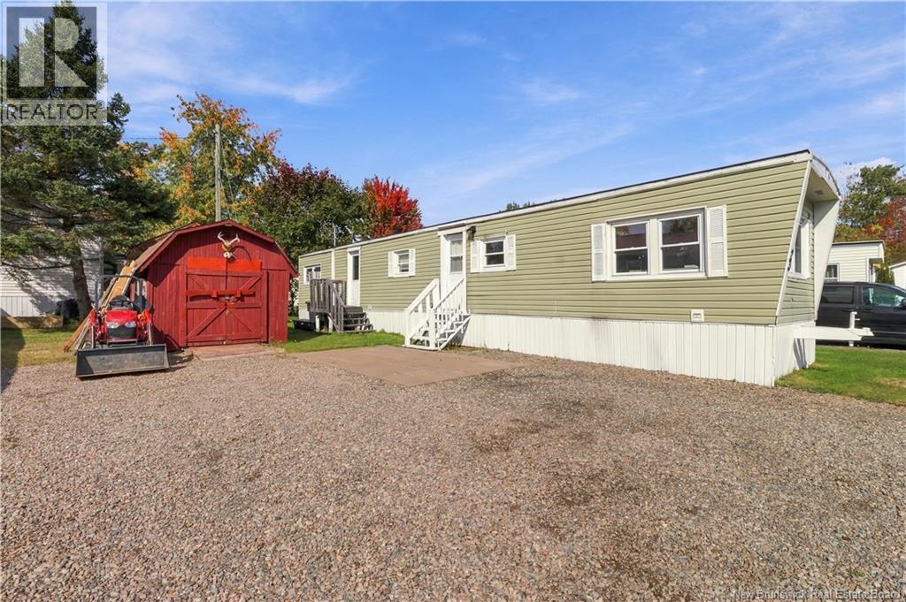 23 Douglas Crescent Property Photo 6