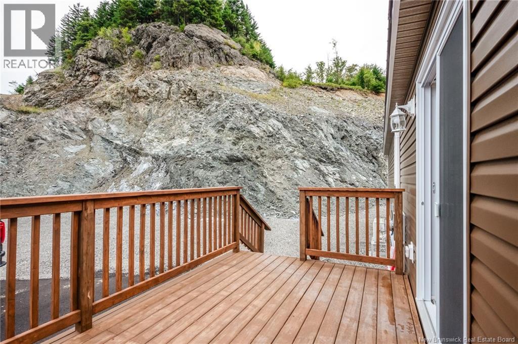 100 Glen View Drive Property Photo 4