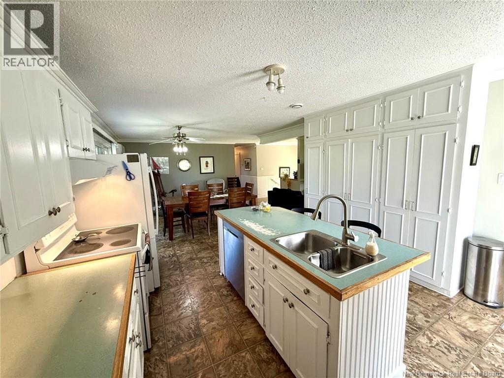 8203 Rue St-paul Property Photo 16