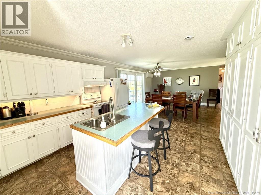 8203 Rue St-paul Property Photo 19