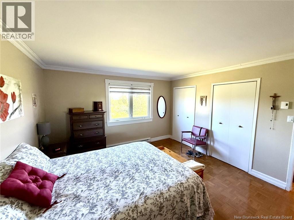 8203 Rue St-paul Property Photo 32