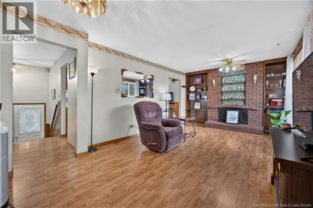 103 Century Drive Property Photo 10