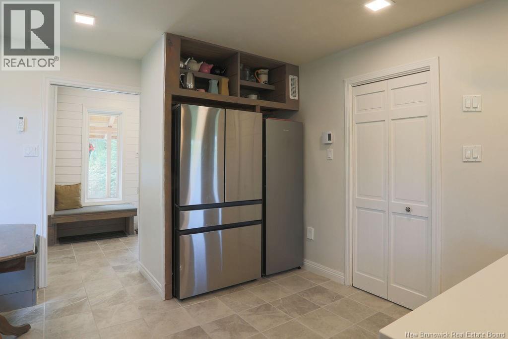 611 Darlings Island Property Photo 7