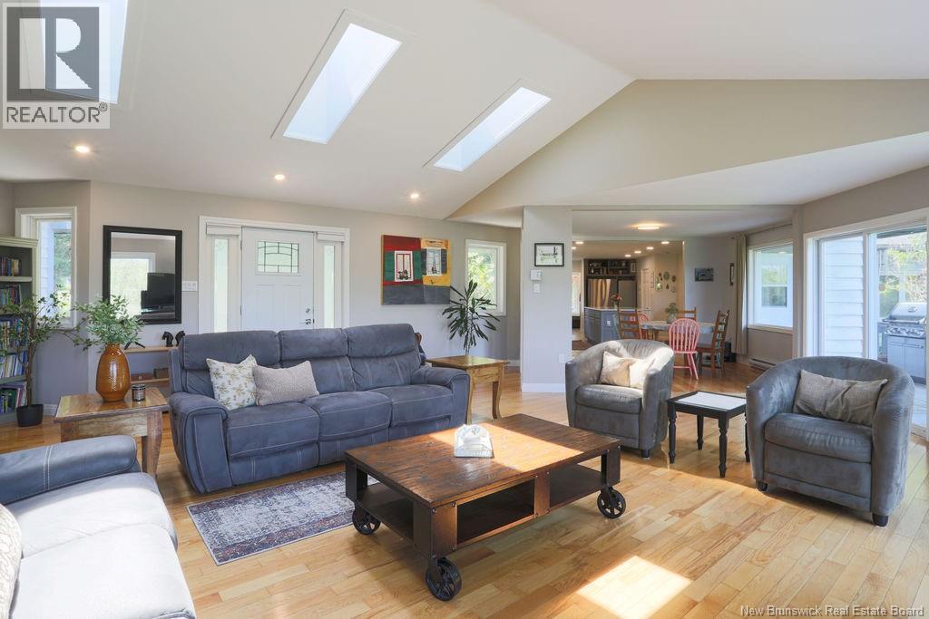 611 Darlings Island Property Photo 14