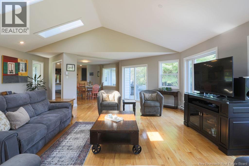 611 Darlings Island Property Photo 15