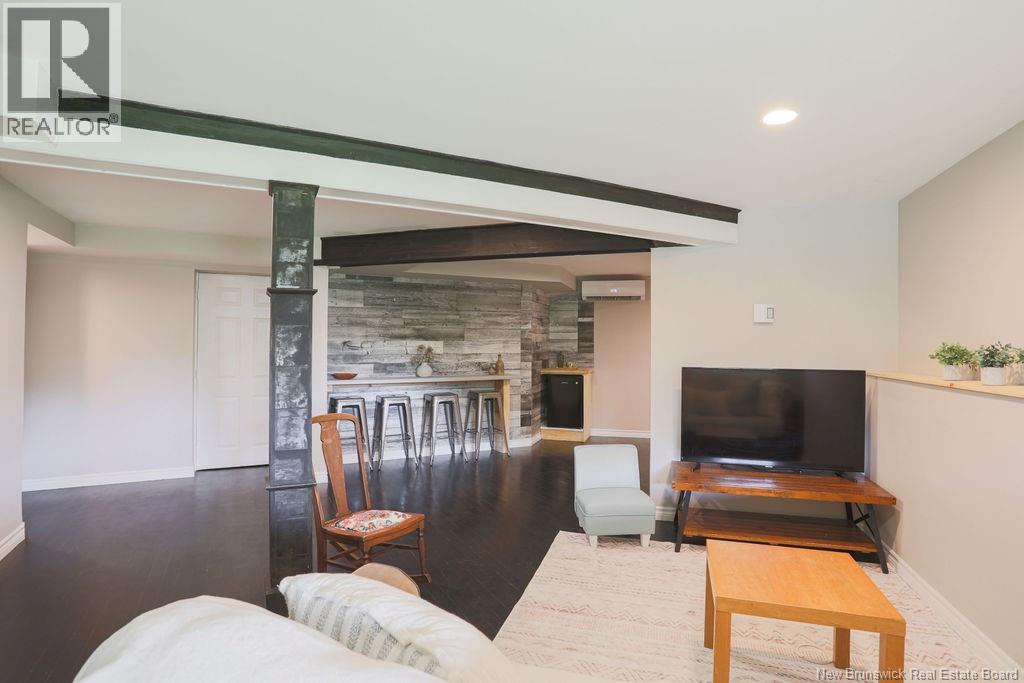 611 Darlings Island Property Photo 31