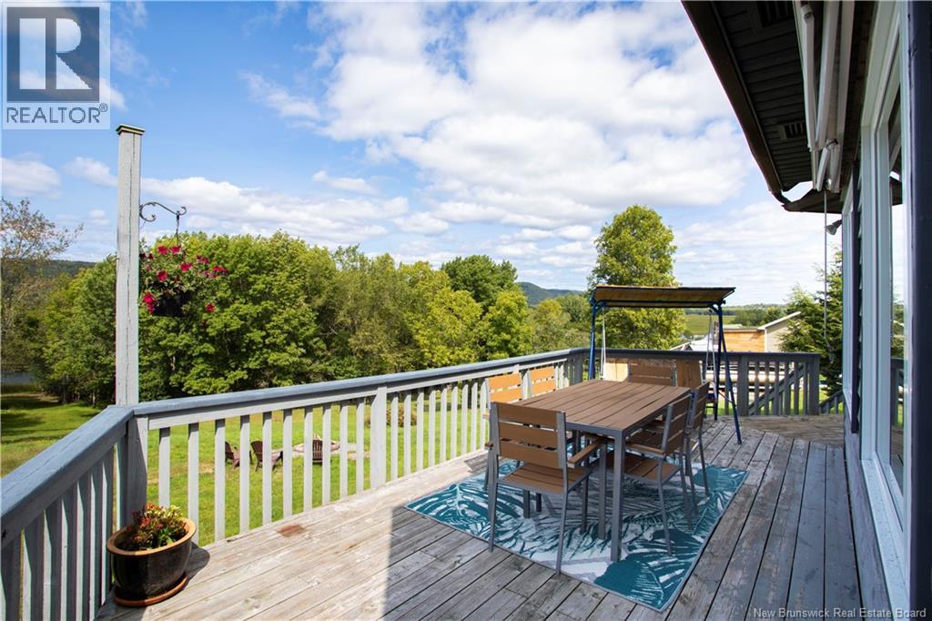 611 Darlings Island Property Photo 43