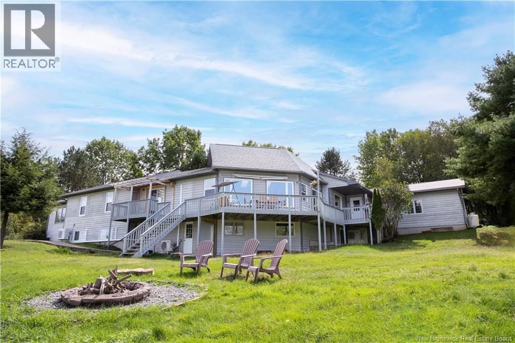 611 Darlings Island Property Photo 45