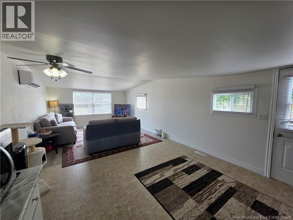 34 Leafwood Crescent Property Photo 4
