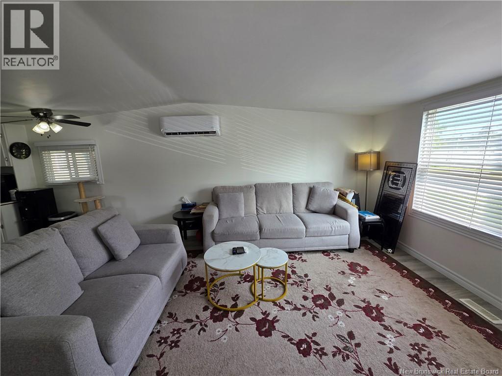 34 Leafwood Crescent Property Photo 5