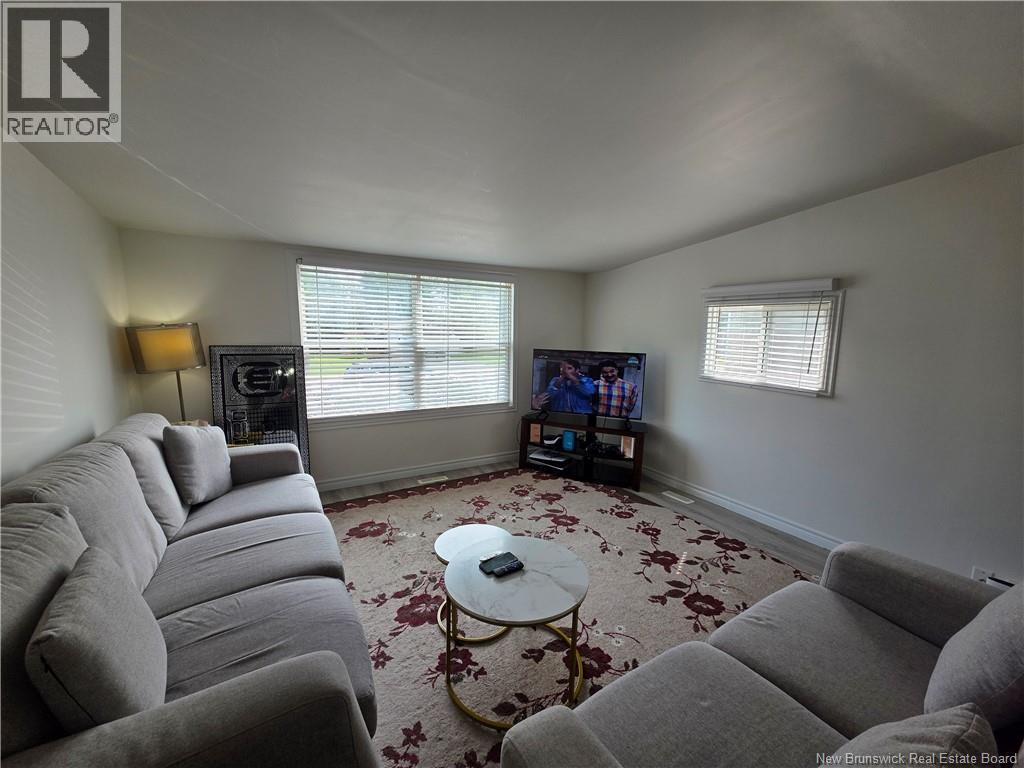 34 Leafwood Crescent Property Photo 6