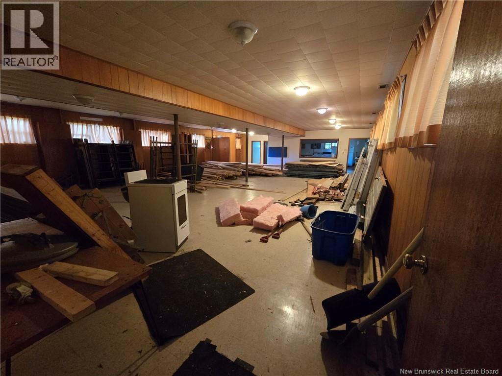 1668 Lorneville Road Property Photo 4