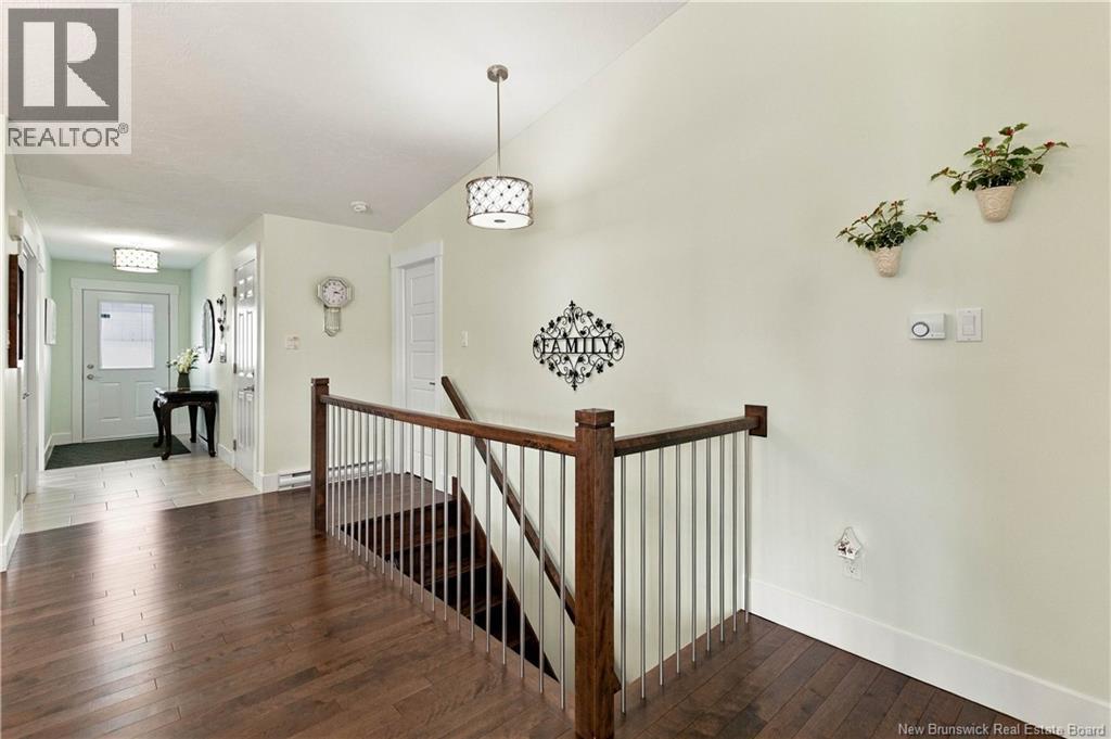19 Satleville Crescent Property Photo 5