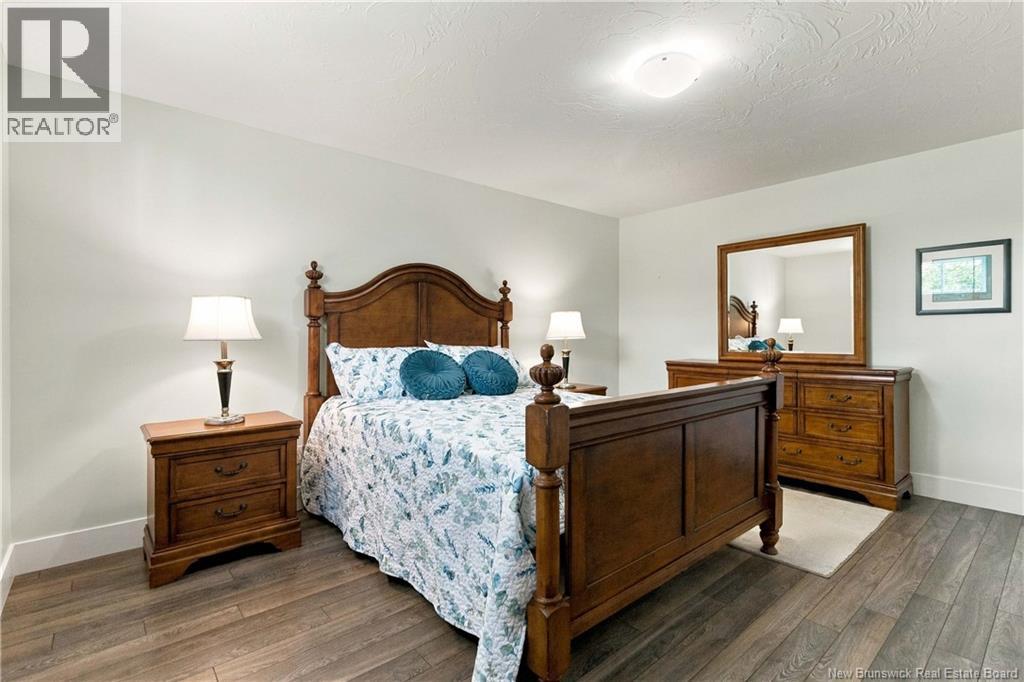 19 Satleville Crescent Property Photo 35