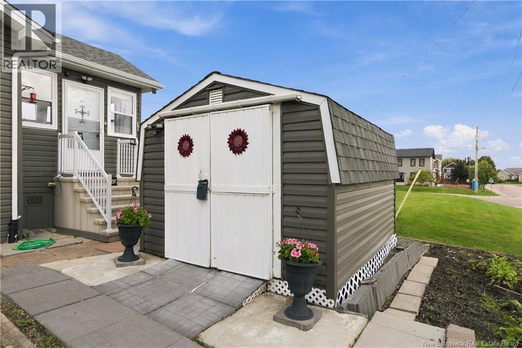 19 Satleville Crescent Property Photo 45