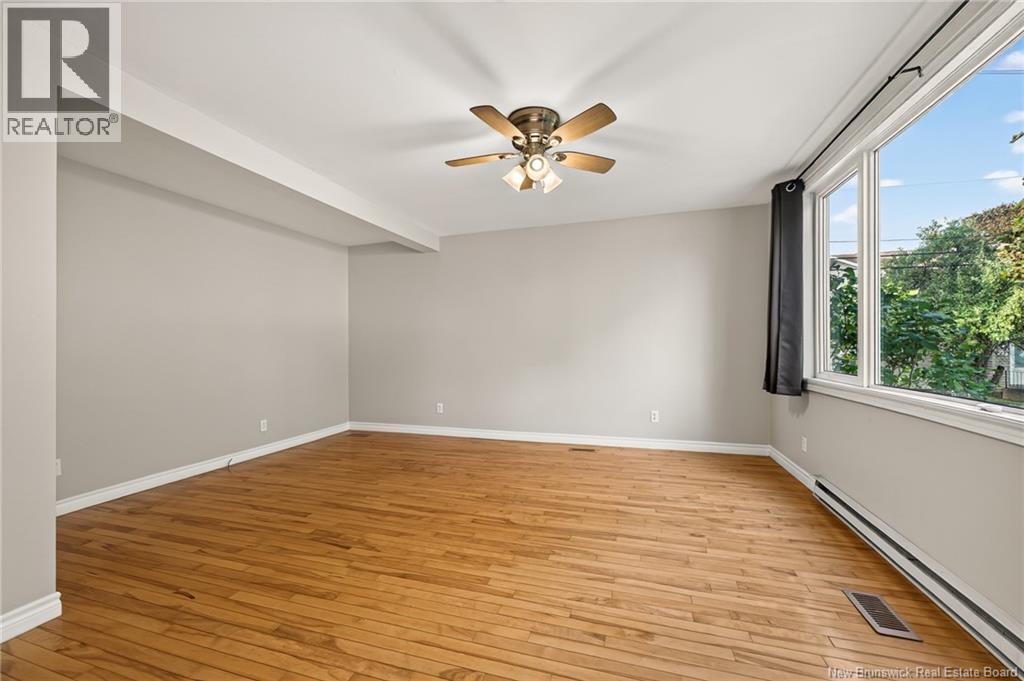 210 Broadway Street Property Photo 9