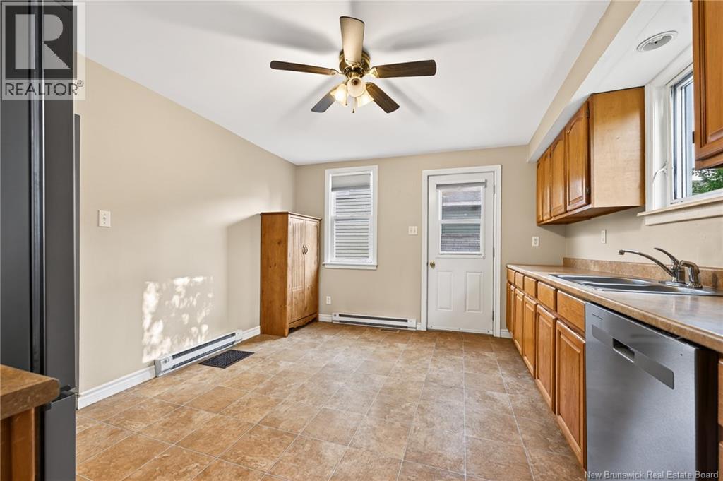 210 Broadway Street Property Photo 14