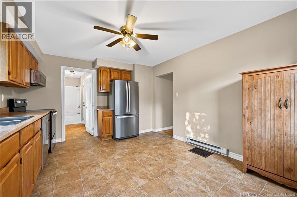 210 Broadway Street Property Photo 16