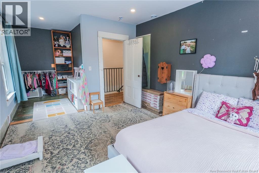 9 Tilley Street Property Photo 31