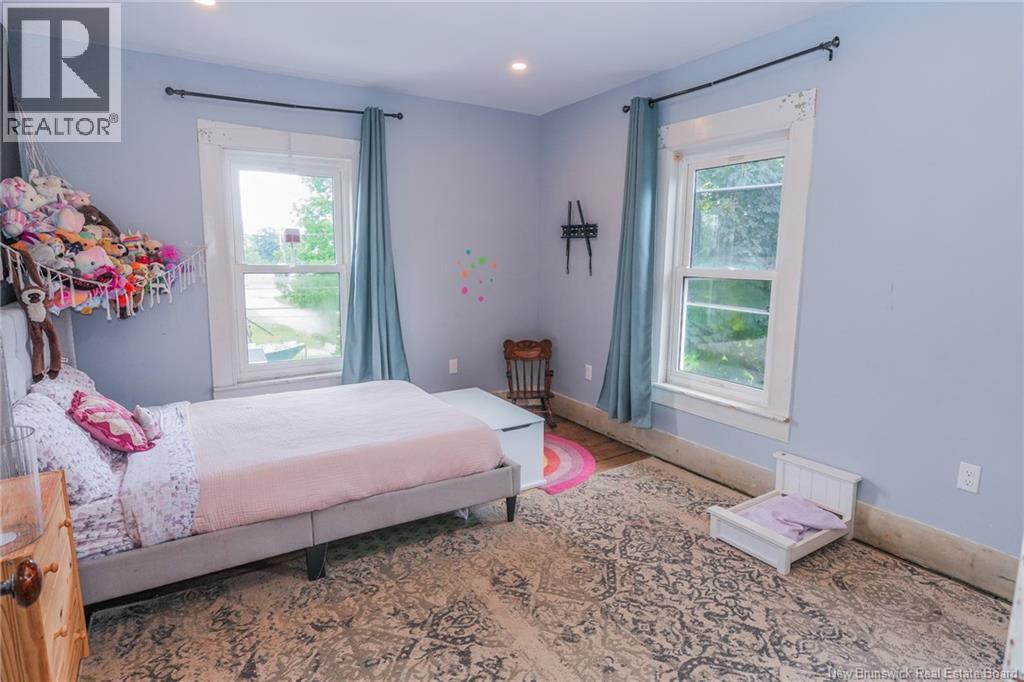 9 Tilley Street Property Photo 32