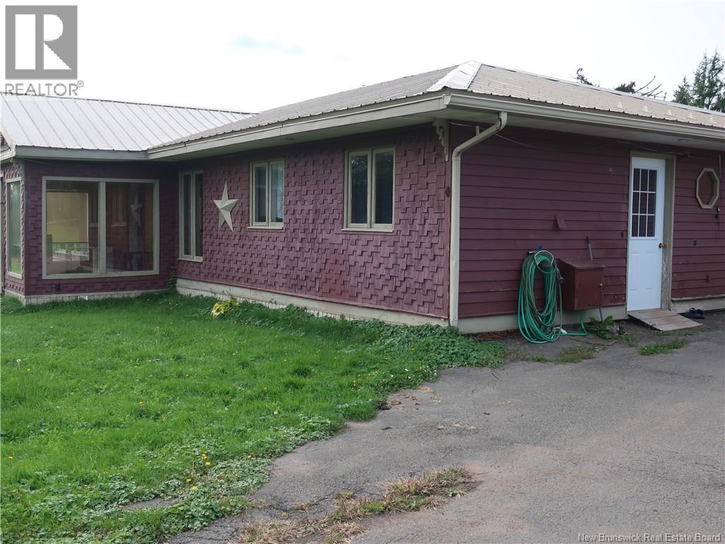 21 Burnside Road Property Photo 5