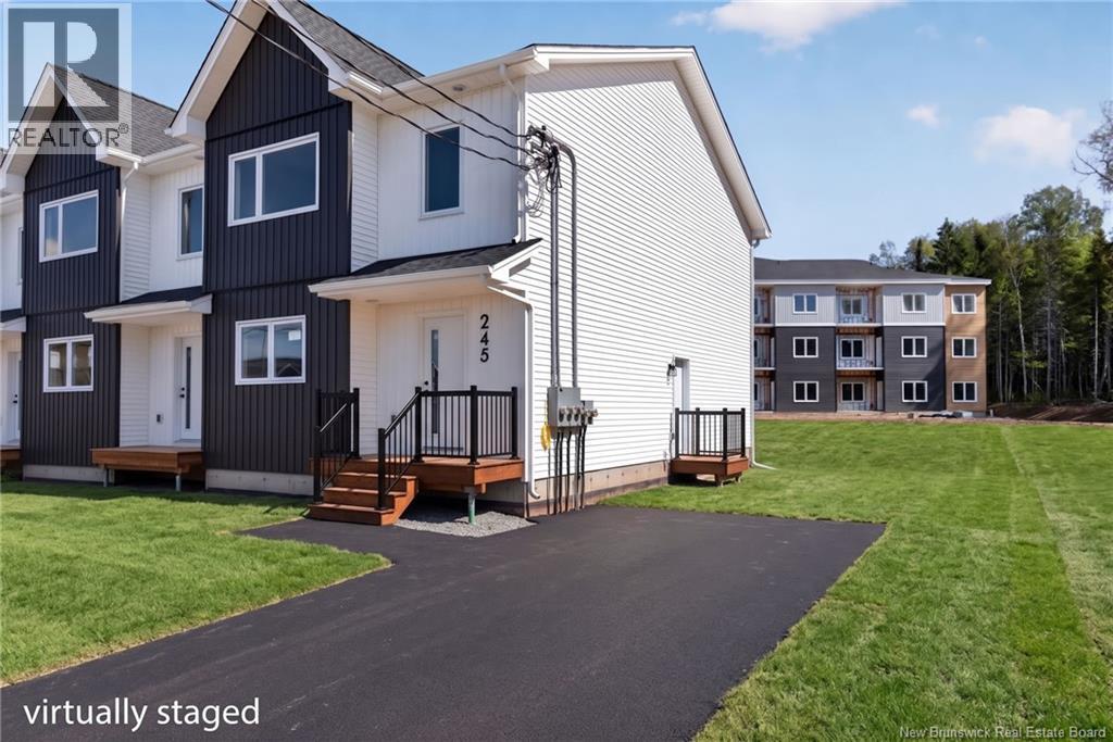 245 Des Eleves Street