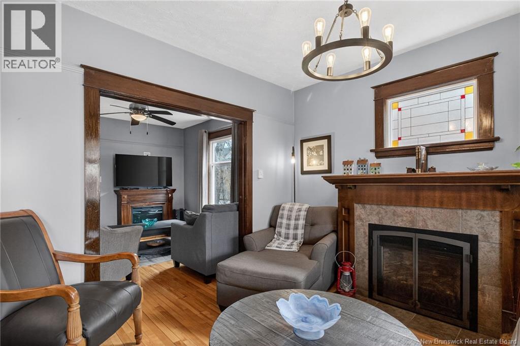 425 Lutz Street Property Photo 15
