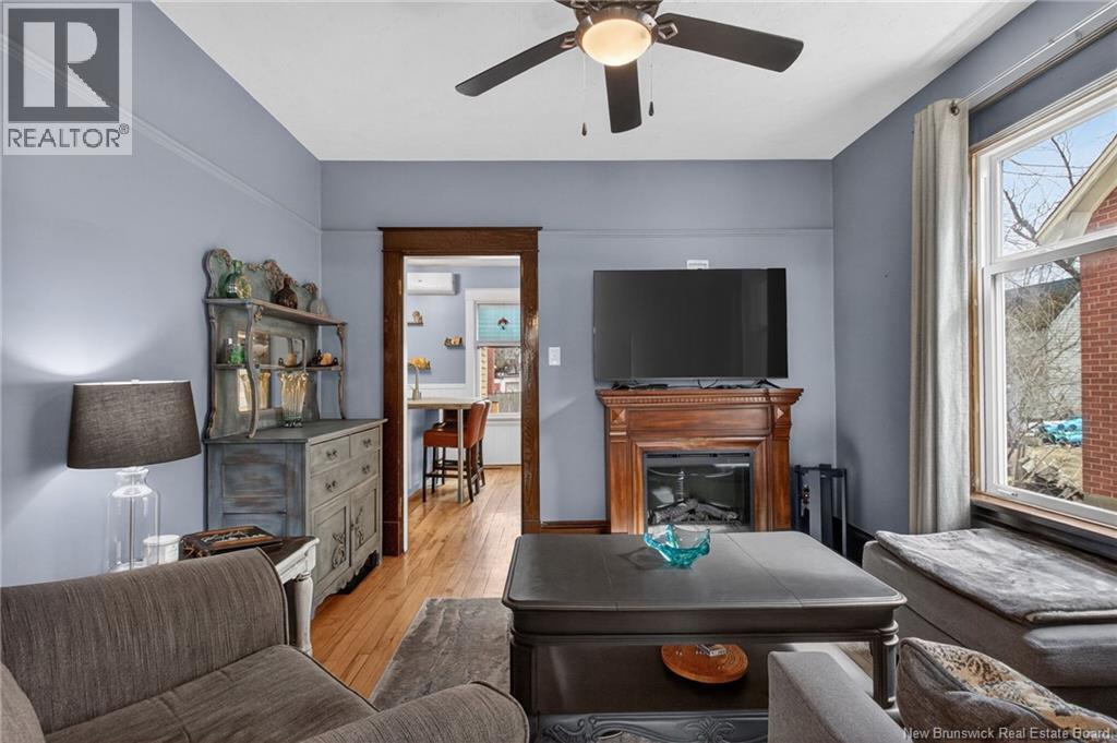 425 Lutz Street Property Photo 17