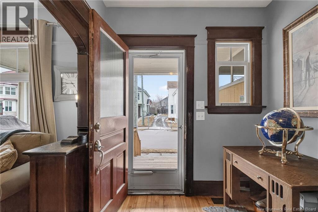 425 Lutz Street Property Photo 18
