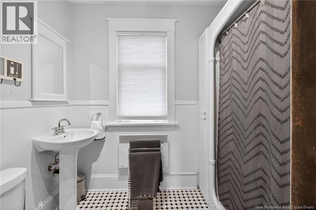 425 Lutz Street Property Photo 36