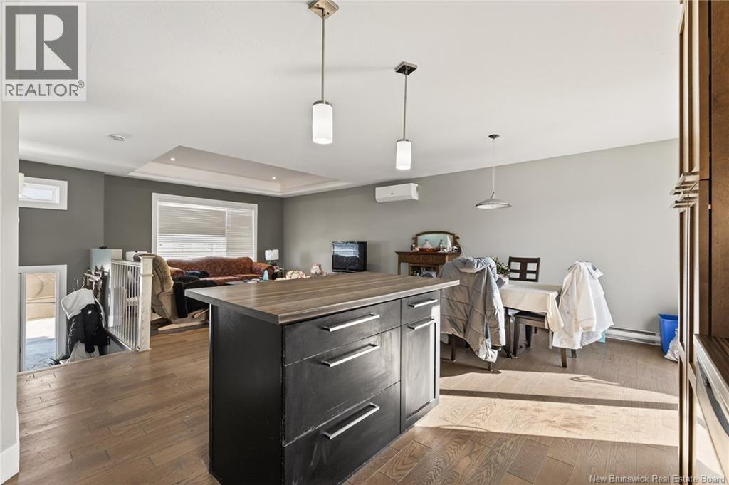95 Doiron Street Property Photo 3