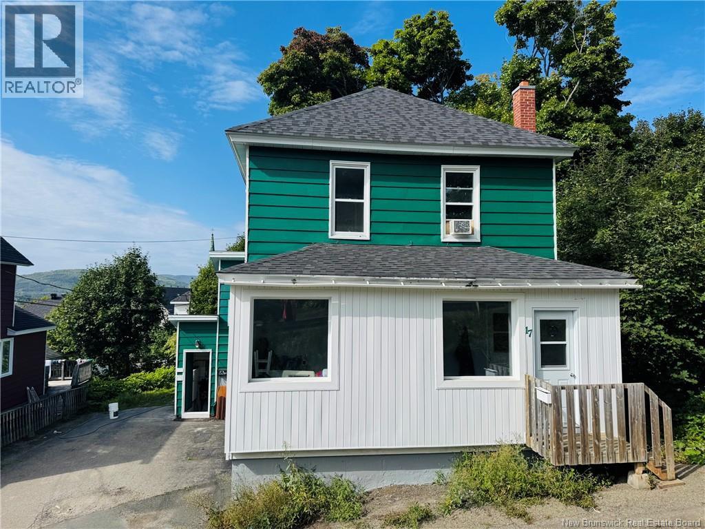 17 Stanley Street Property Photo 1