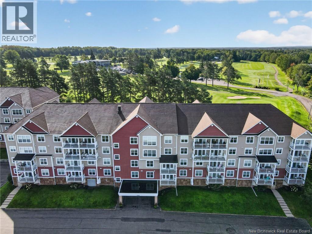 208 Coverdale Unit# 404