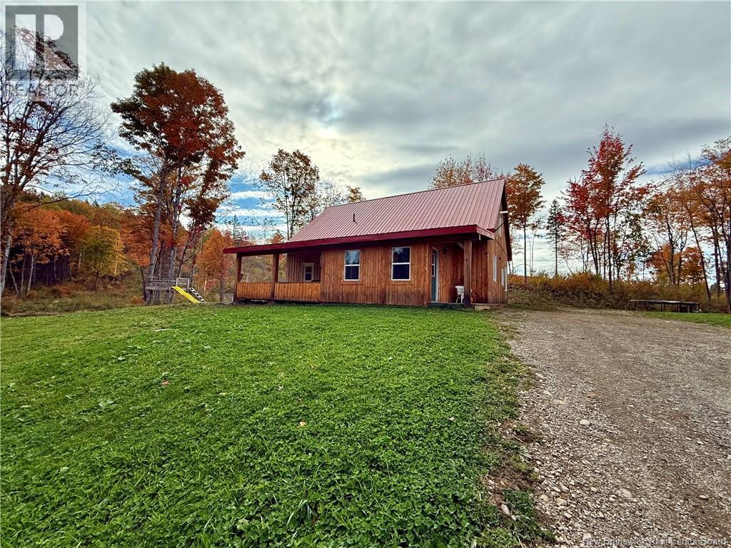 1689 Kintore Road