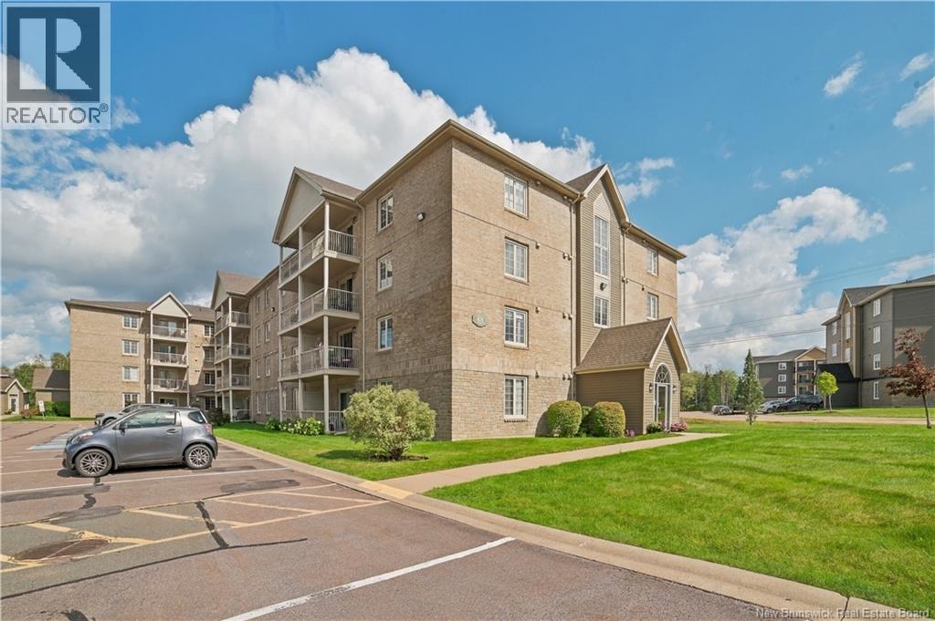 65 Diamond Head Court Unit# 206 Property Photo 2